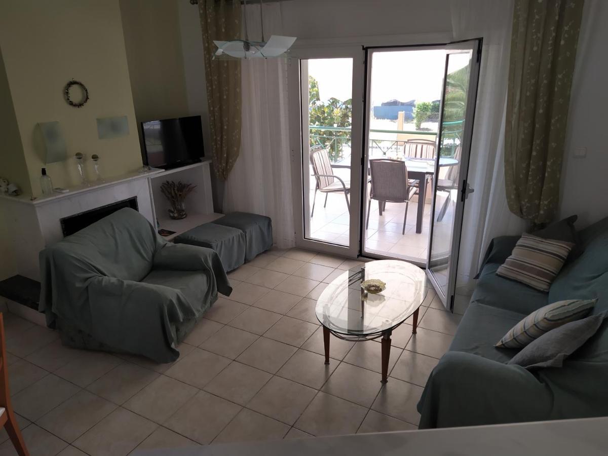 Amalia Bay Villa Nea Iraklitsa Exterior photo