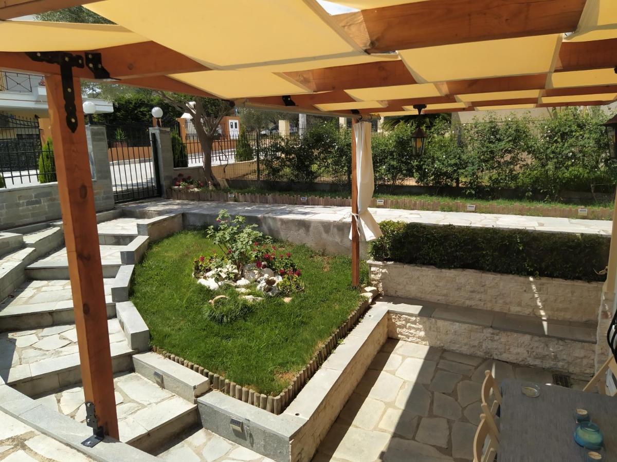 Amalia Bay Villa Nea Iraklitsa Exterior photo