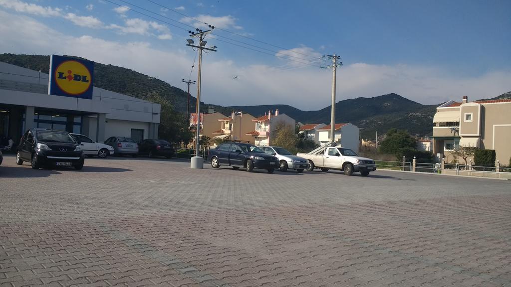 Amalia Bay Villa Nea Iraklitsa Exterior photo